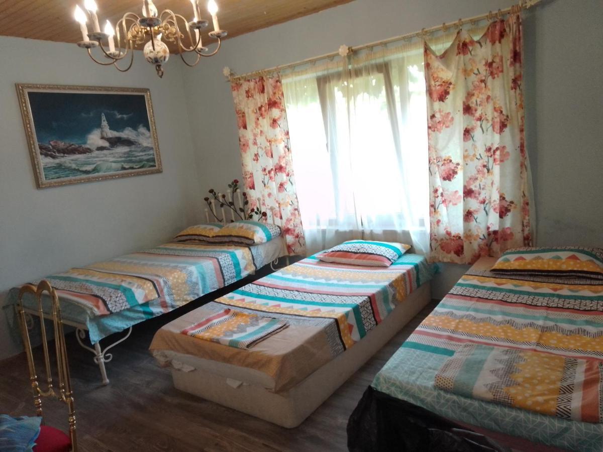 Guest House Amazonia Varna Bagian luar foto